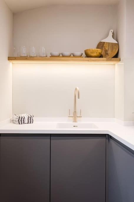 Apartment Great Escapes Flat 2 *